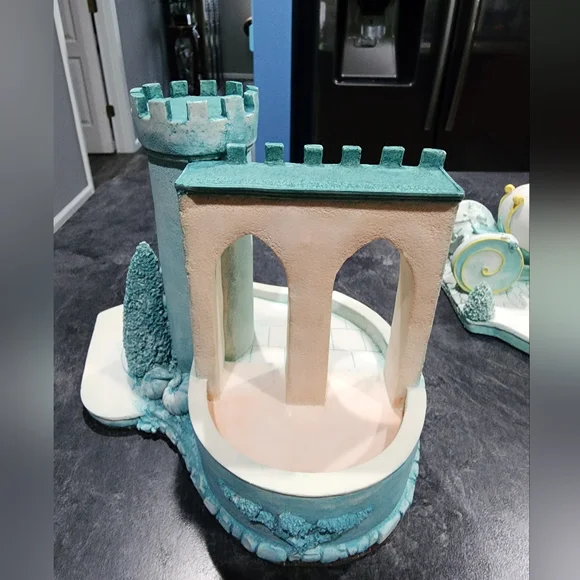 Goebel Olszewski Cinderella Dream Castle and Carriage Figurine - Picture 4 of 11